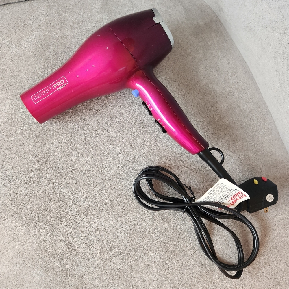 Conair InfinitiPro hair dryer pink styling tool blowout professional 1875 ionic